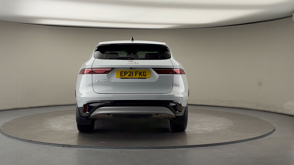 Jaguar F-PACE Image 4
