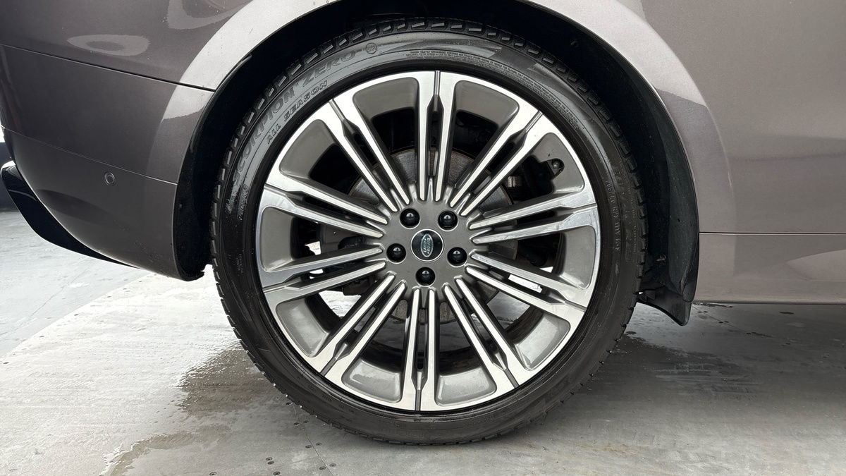 Land Rover Range Rover Sport Image 10