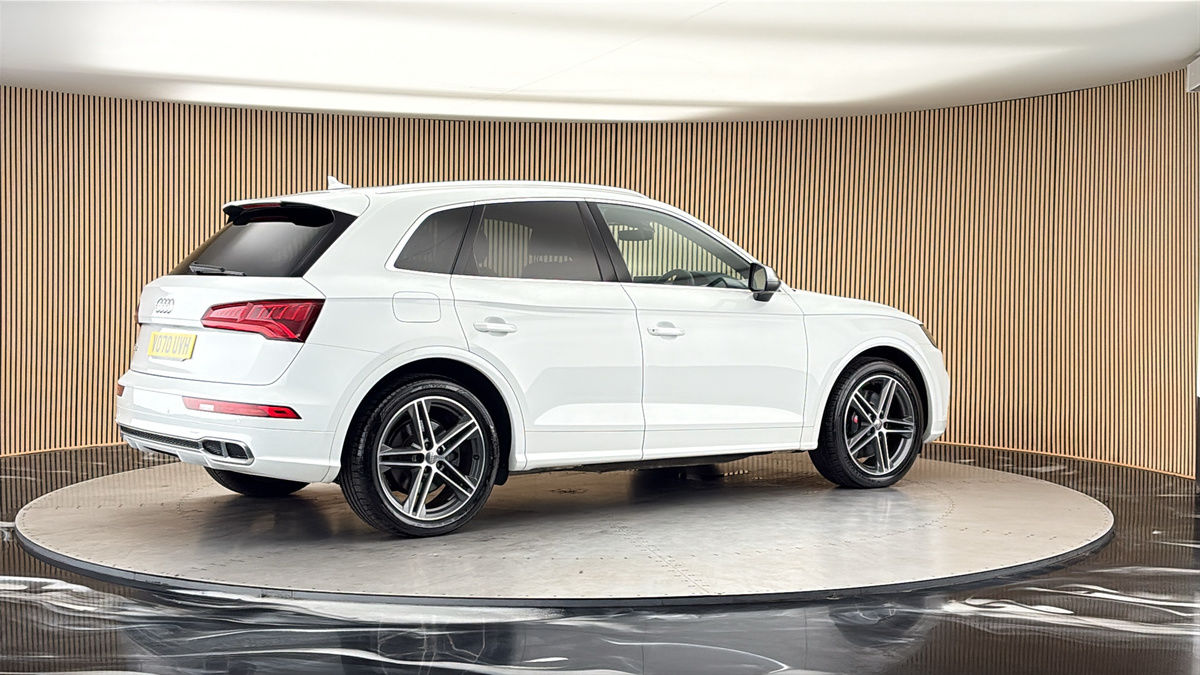 More views of Audi SQ5
