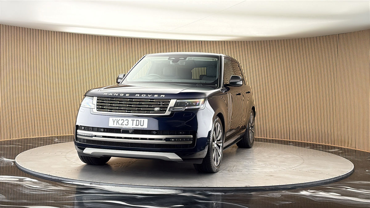 More views of Land Rover Range Rover