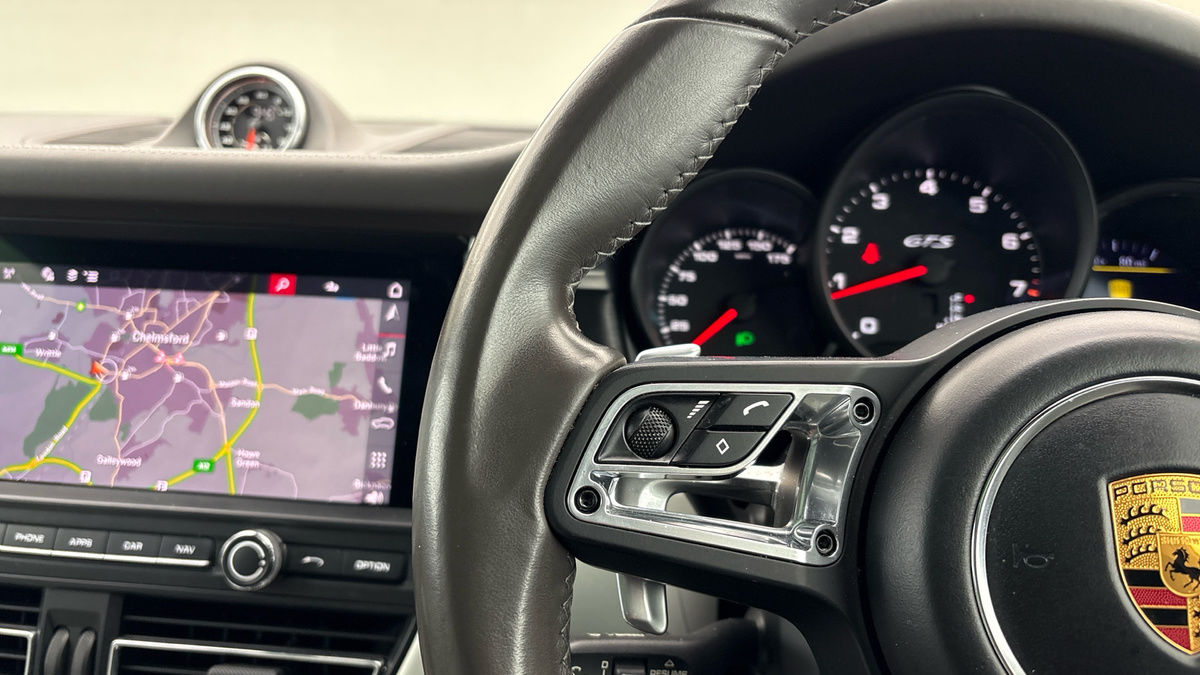 Porsche Macan Image 13