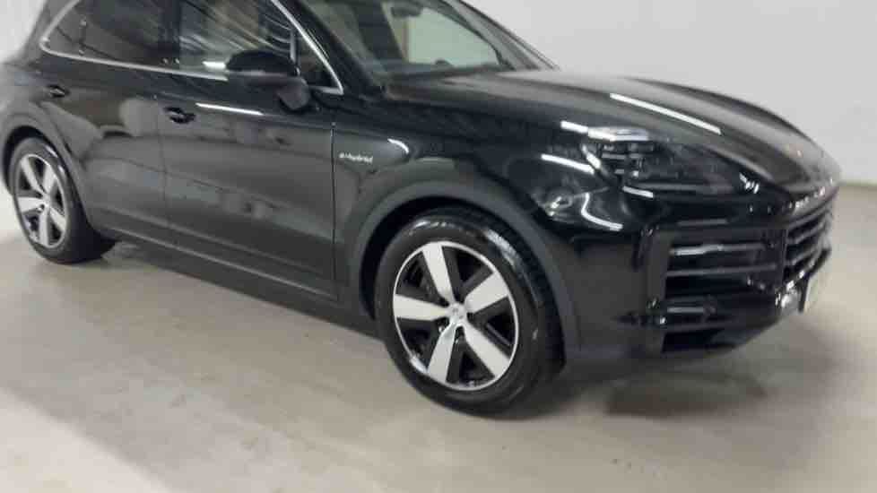 More views of Porsche Cayenne