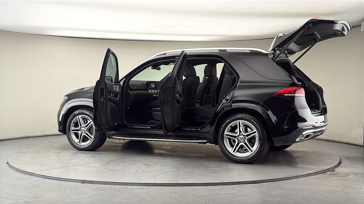 More views of Mercedes-Benz GLE