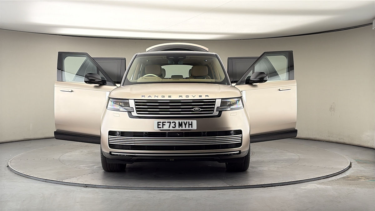 More views of Land Rover Range Rover