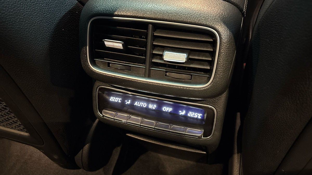 Mercedes-Benz GLE Image 22