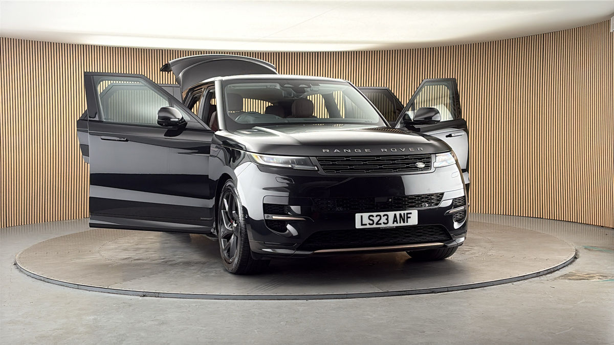 More views of Land Rover Range Rover Sport