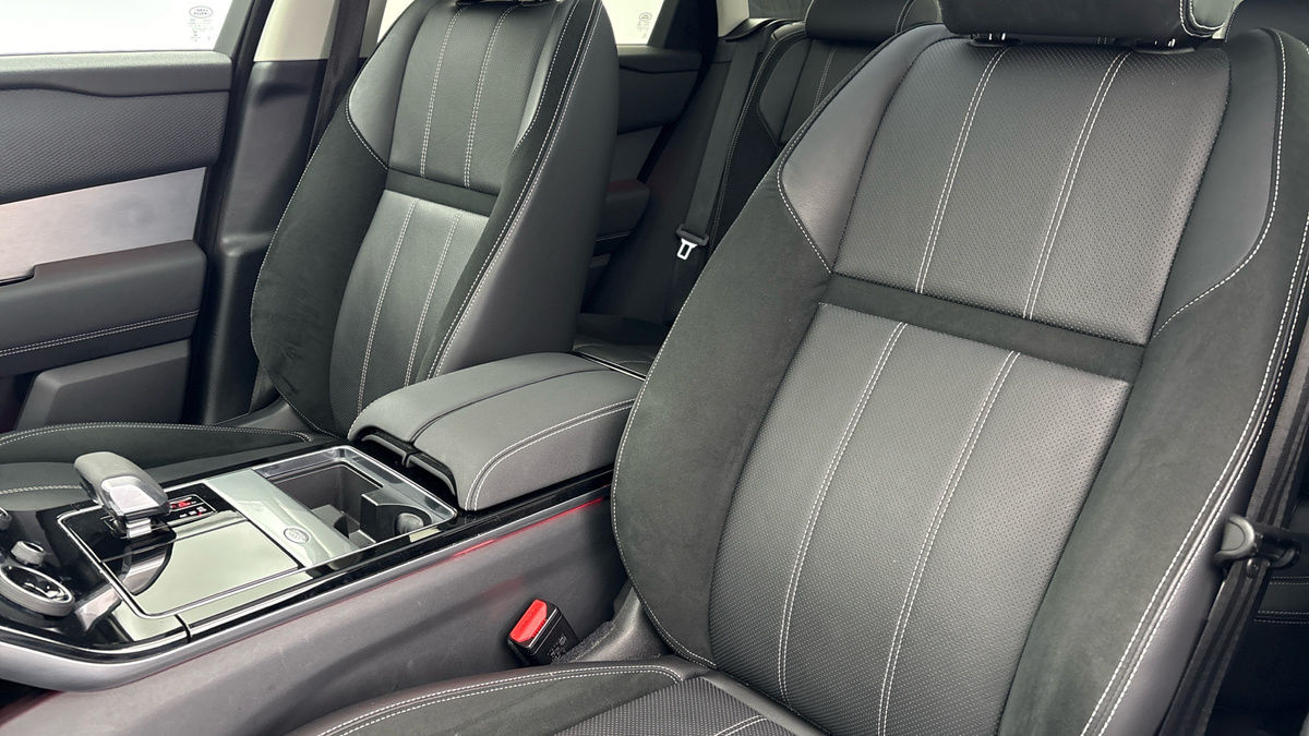 Land Rover Range Rover Velar Image 7