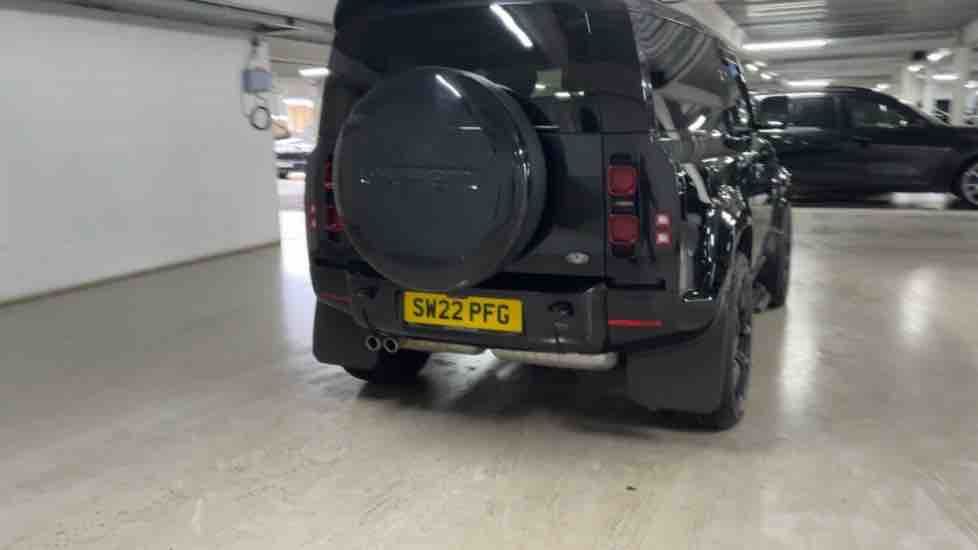 More views of Land Rover Defender 90