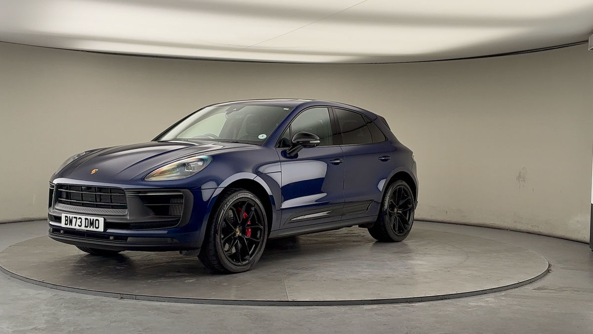 More views of Porsche Macan