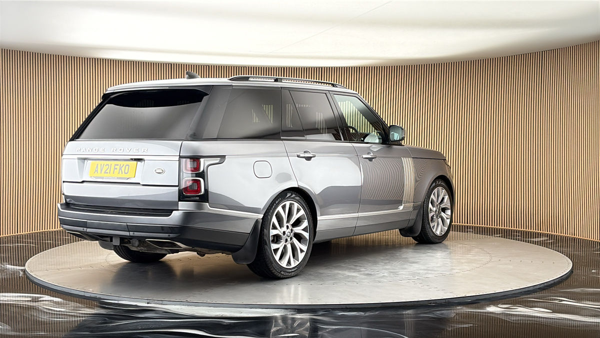 More views of Land Rover Range Rover