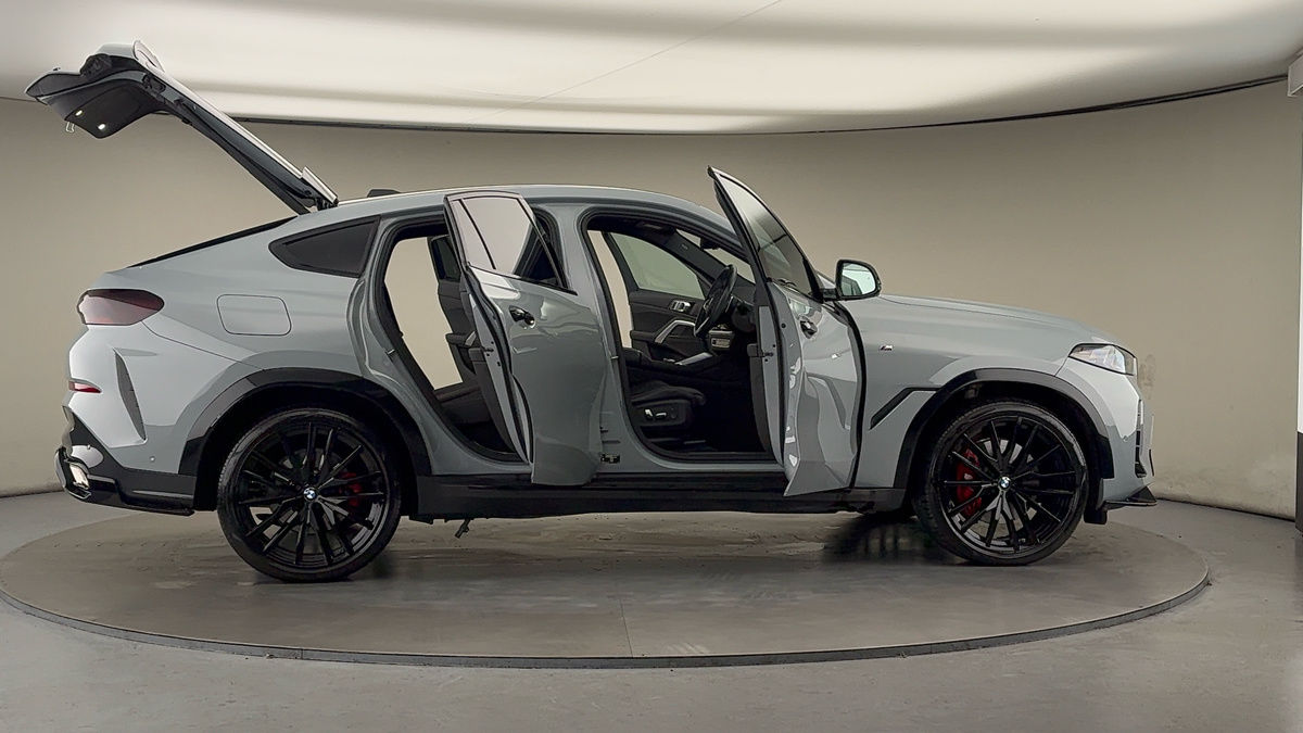 More views of BMW X6