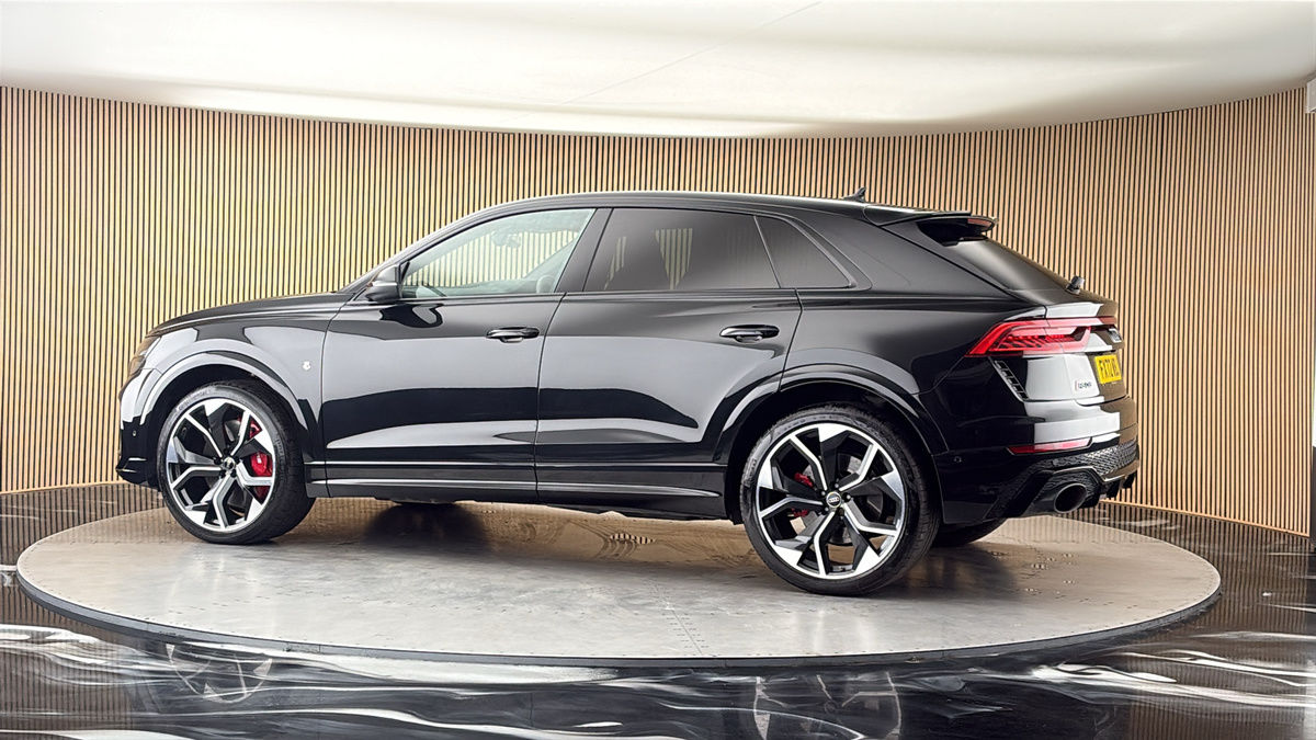More views of Audi RSQ8