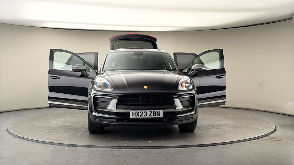 More views of Porsche Macan