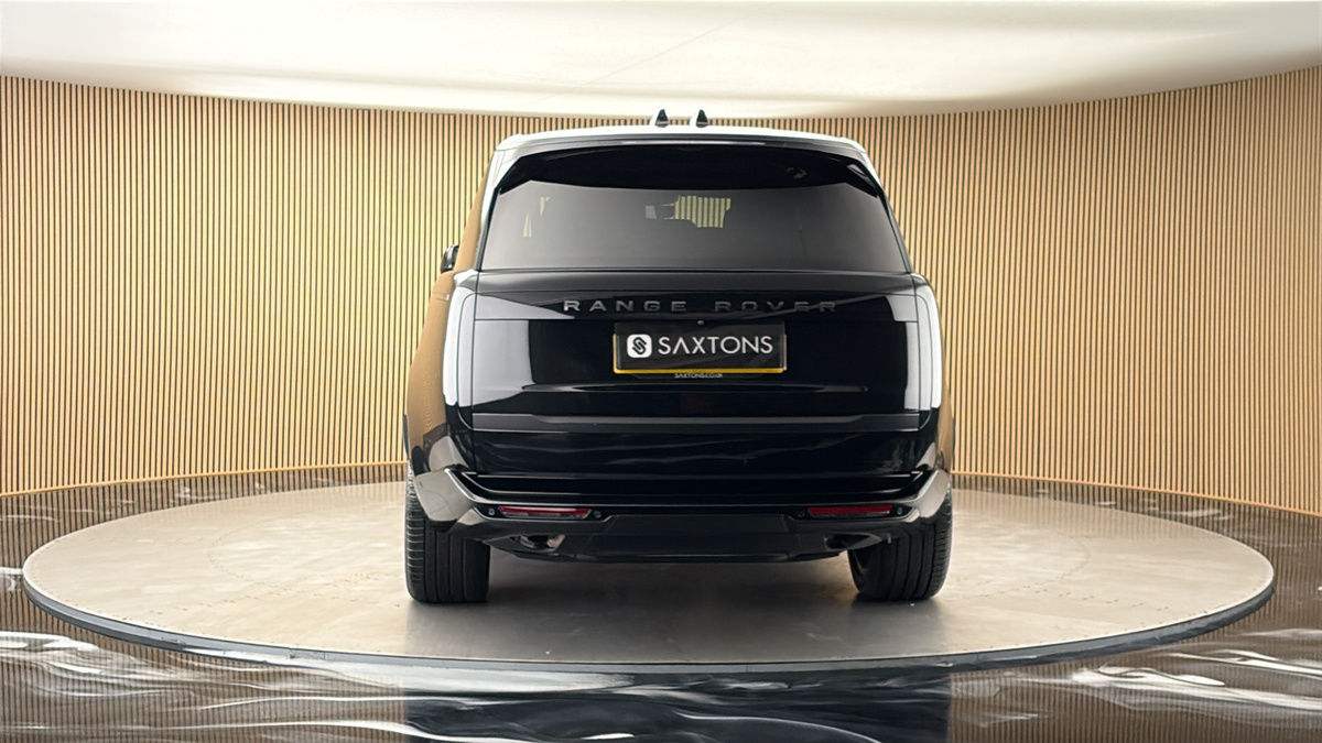 More views of Land Rover Range Rover