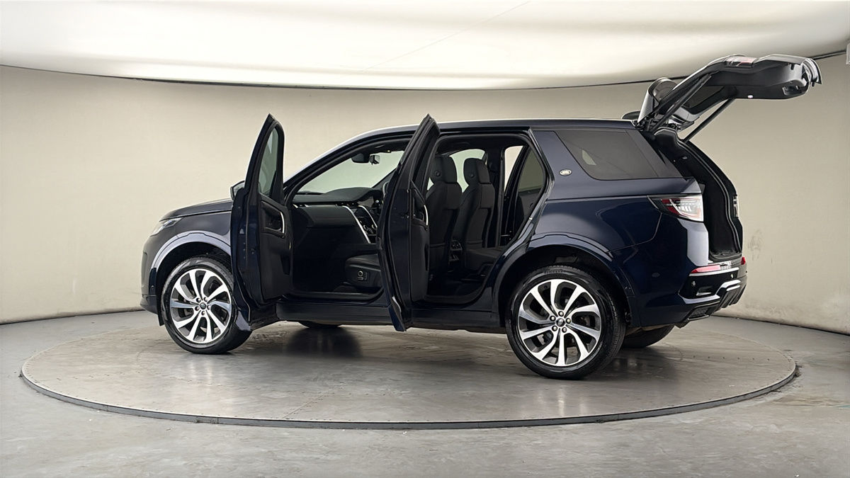 More views of Land Rover Discovery Sport