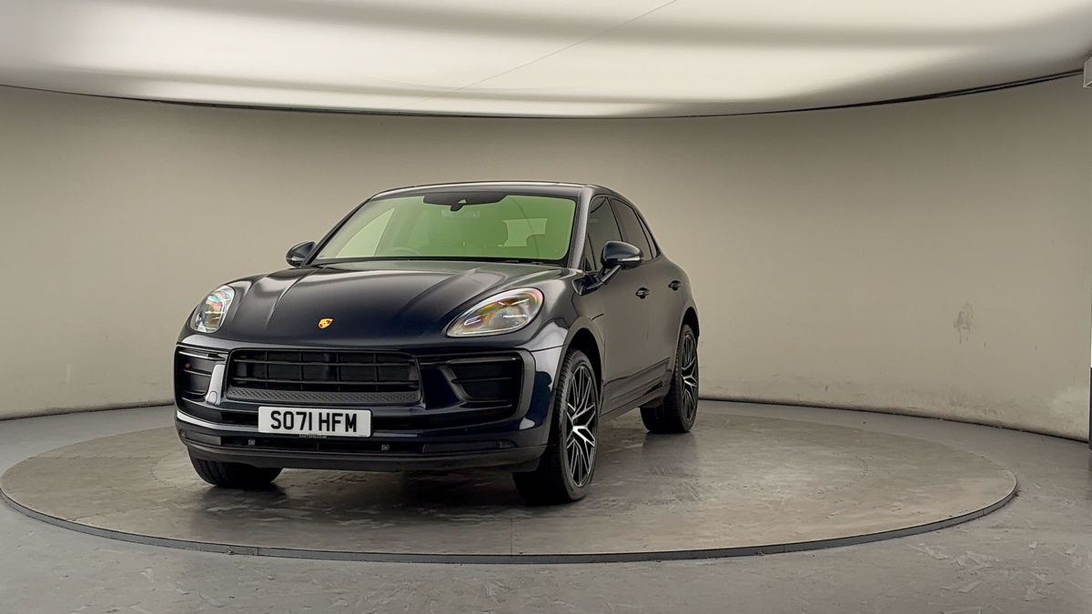 More views of Porsche Macan