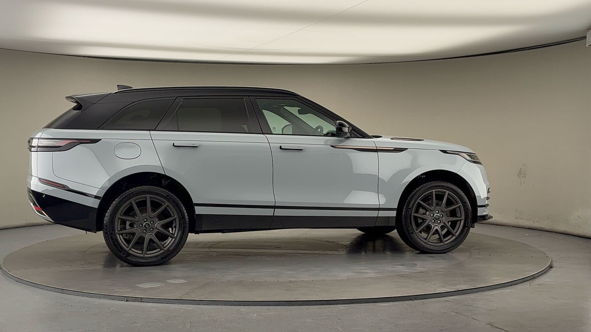 More views of Land Rover Range Rover Velar