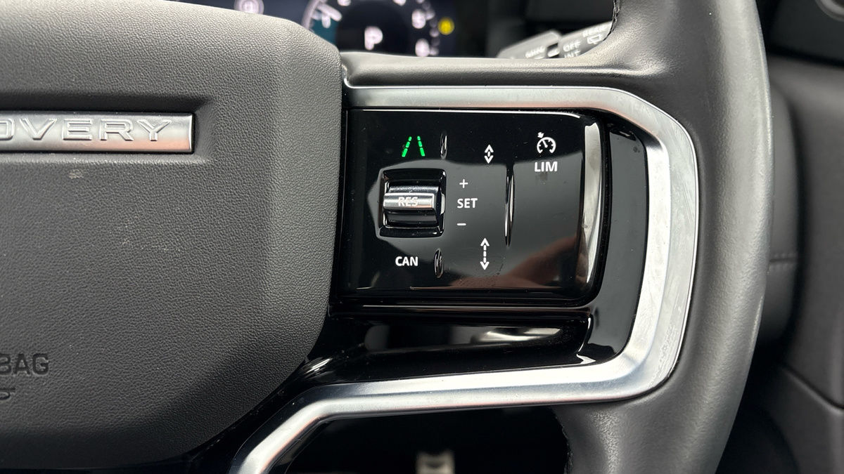 Land Rover Discovery Sport Image 14