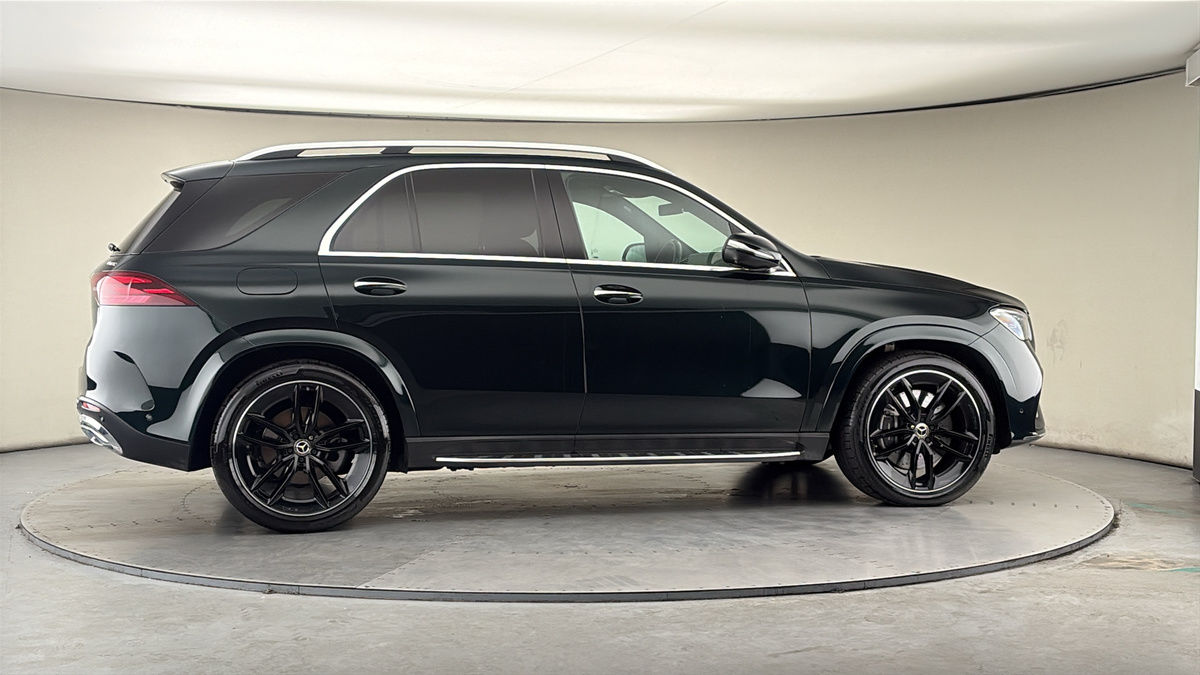 More views of Mercedes-Benz GLE