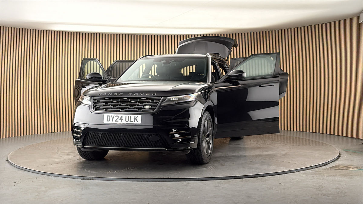More views of Land Rover Range Rover Velar