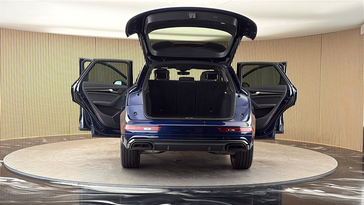 More views of Audi Q5