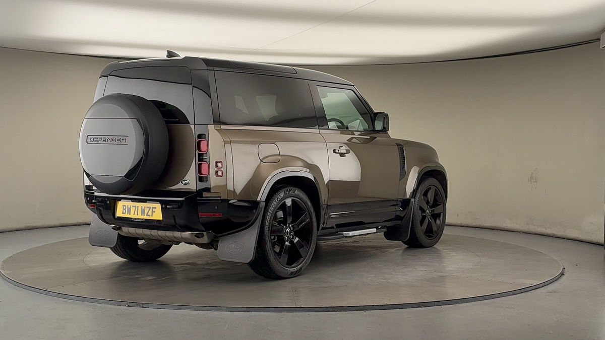 More views of Land Rover Defender 90