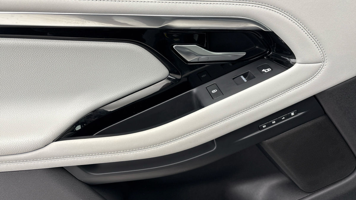 Land Rover Range Rover Evoque Image 19