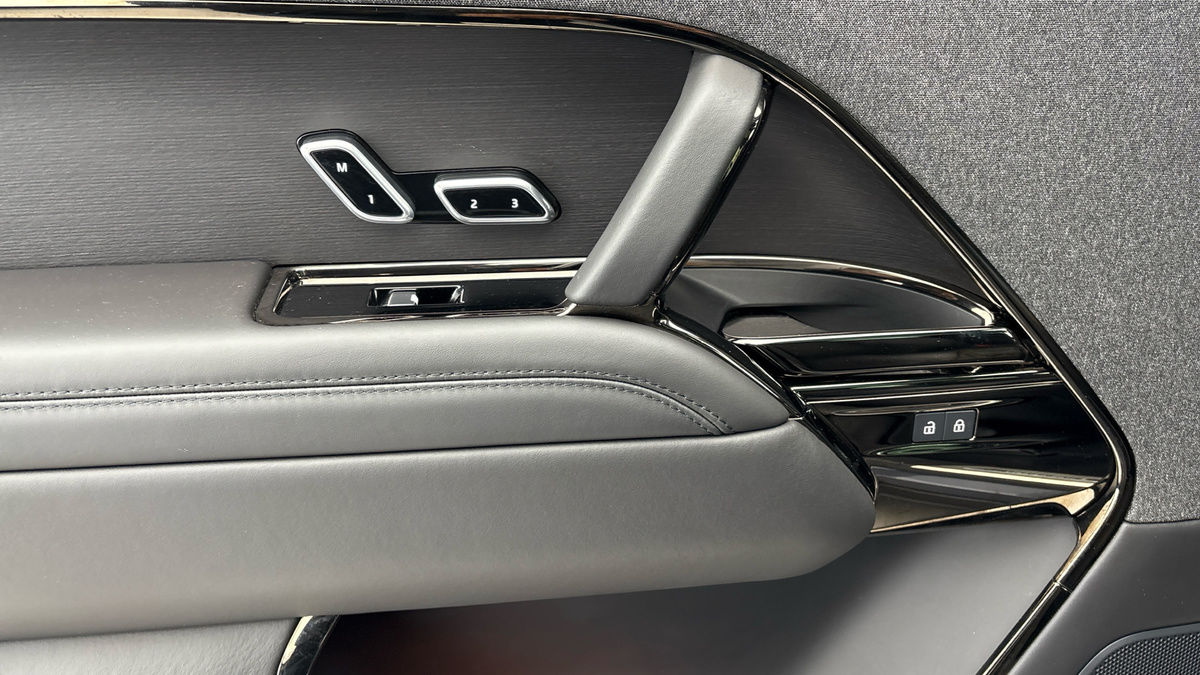 Land Rover Range Rover Sport Image 19