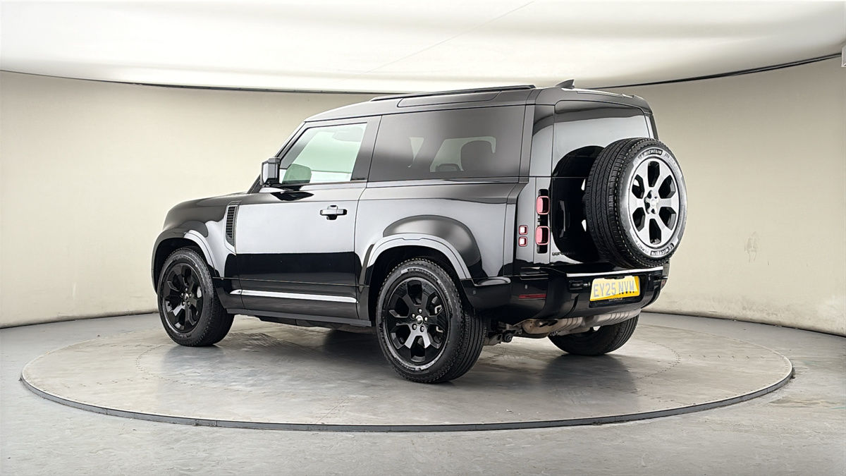 More views of Land Rover Defender 90