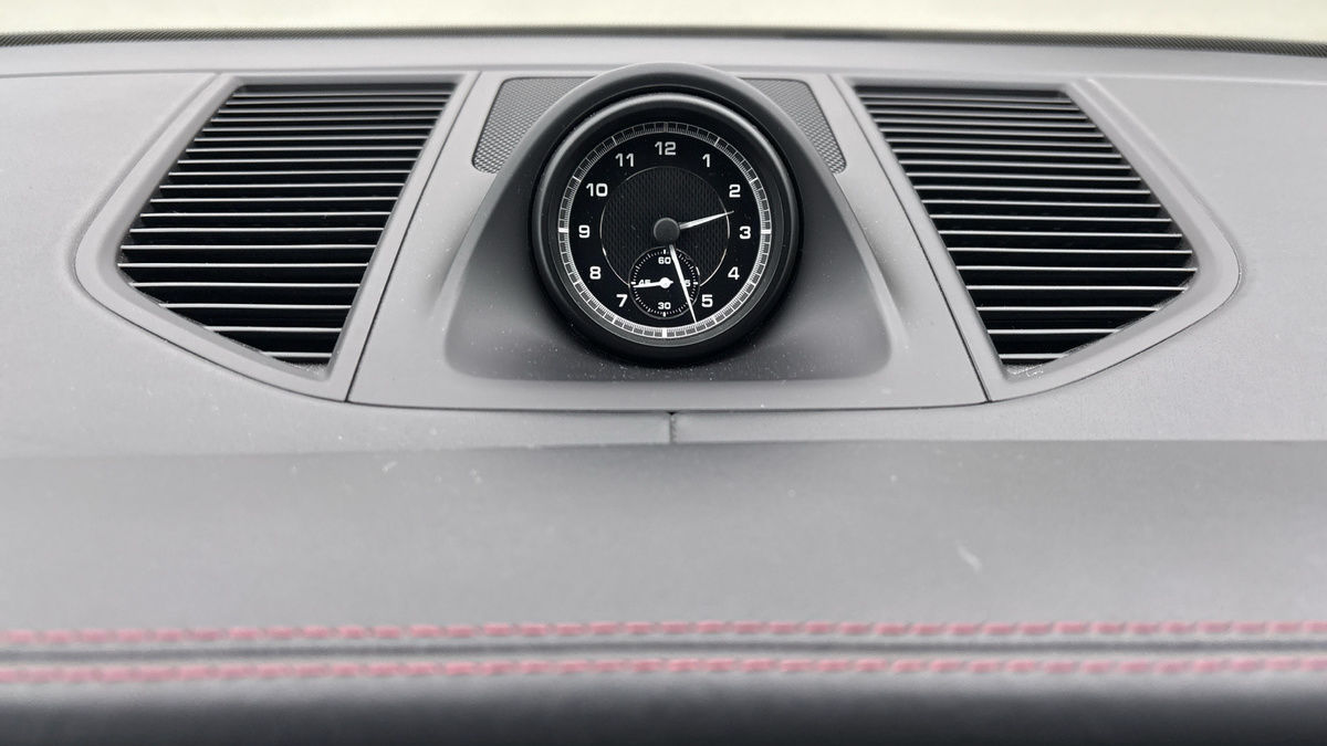 Porsche Macan Image 25