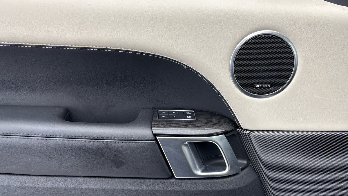 Land Rover Range Rover Sport Image 19