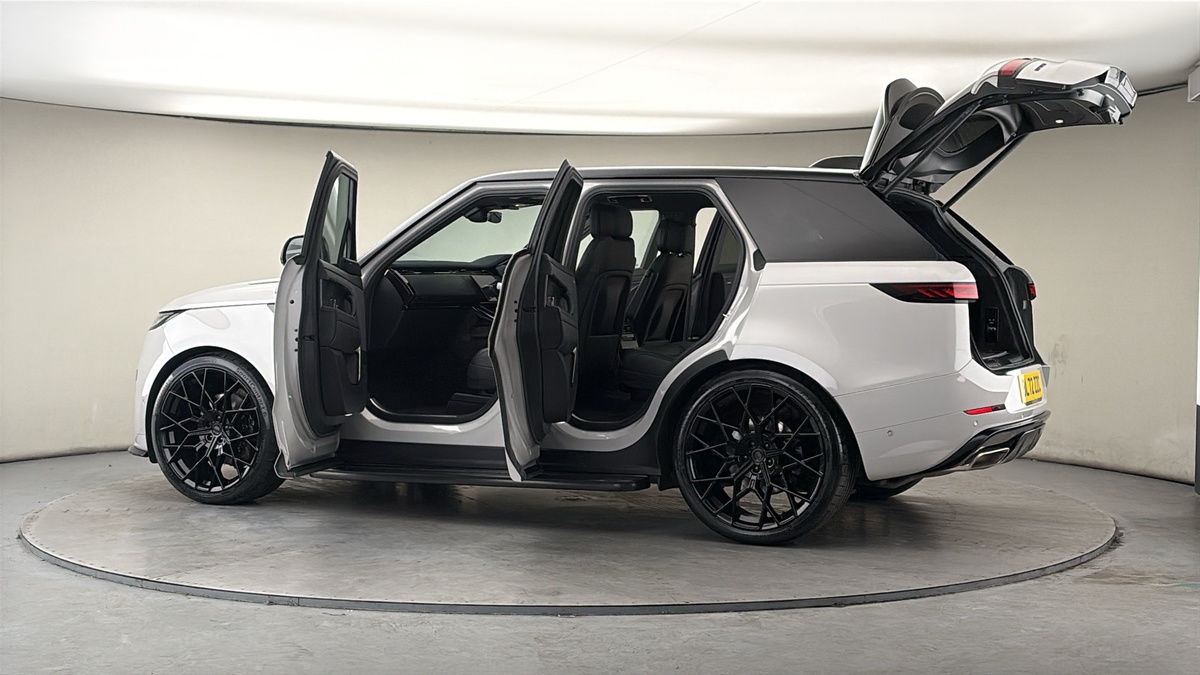 More views of Land Rover Range Rover Sport