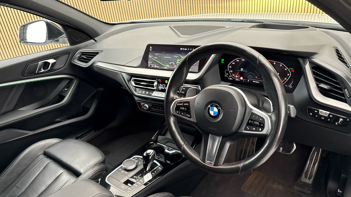 BMW 1 Series Image 5