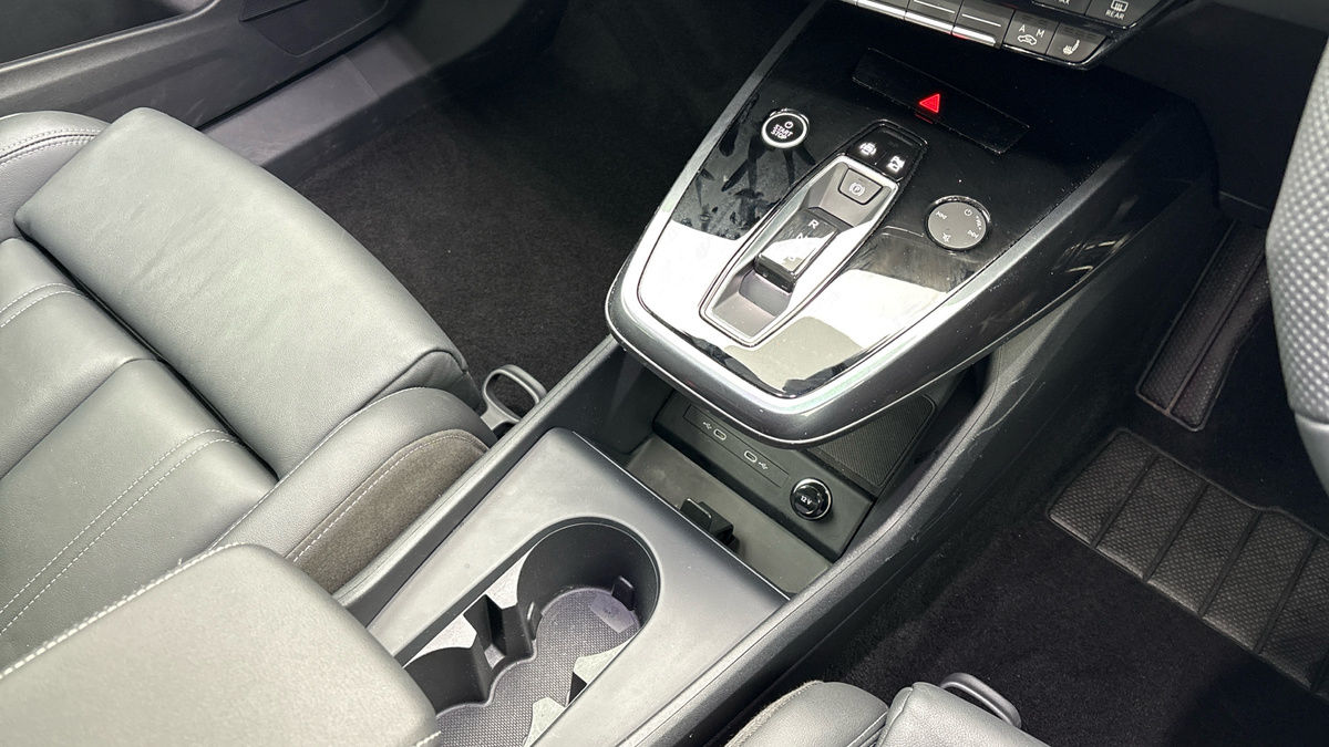 Audi Q4 e-tron Image 19