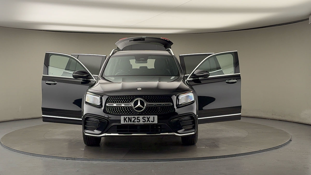 More views of Mercedes-Benz GLB