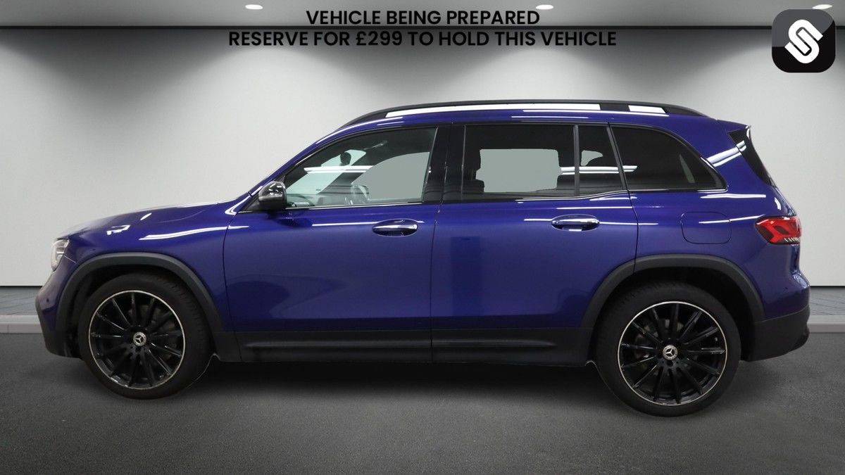 Mercedes-Benz GLB Image 6