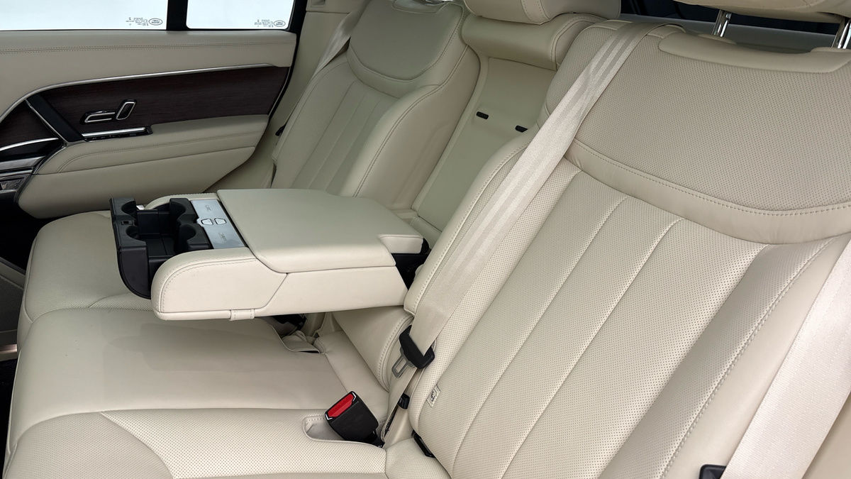 Land Rover Range Rover Image 9
