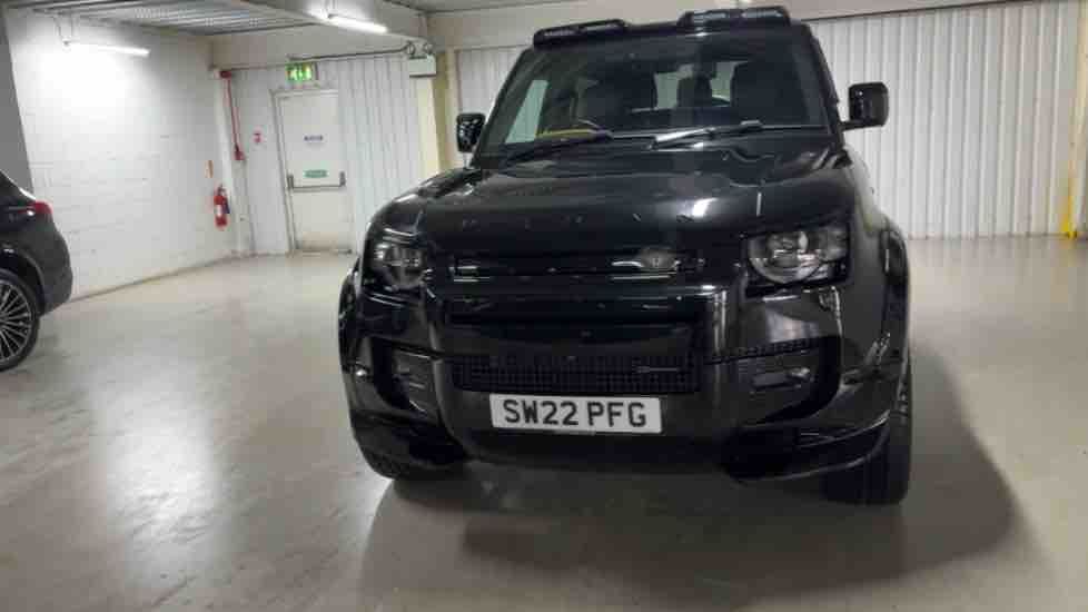 More views of Land Rover Defender 90
