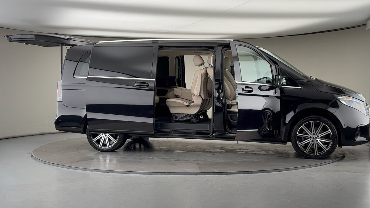 More views of Mercedes-Benz V Class