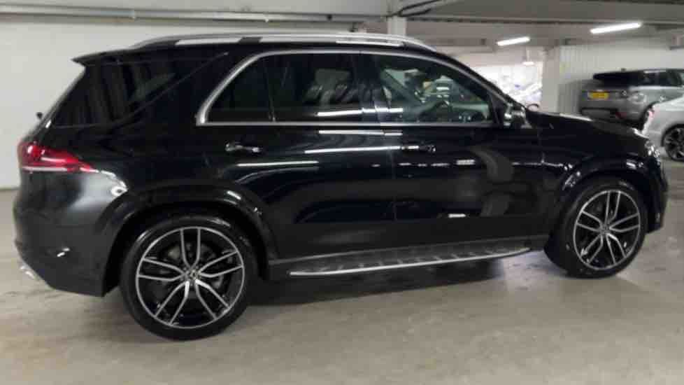 More views of Mercedes-Benz GLE