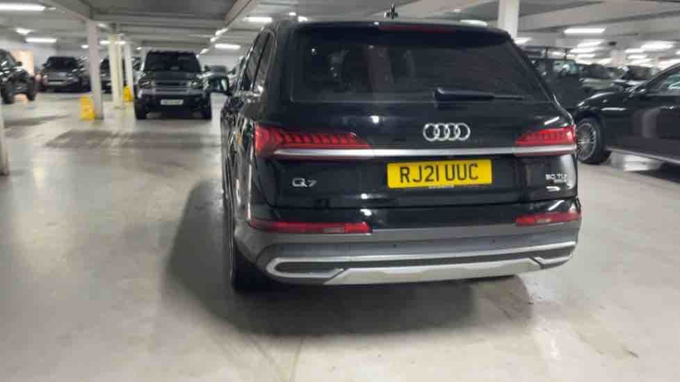 More views of Audi Q7