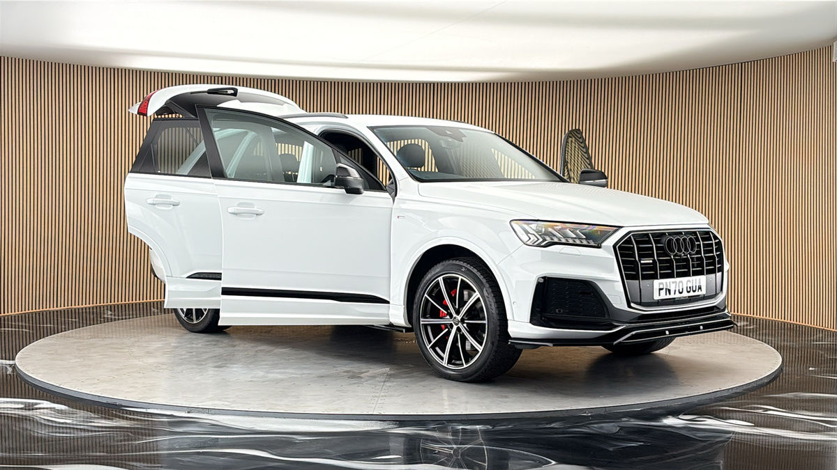 More views of Audi Q7