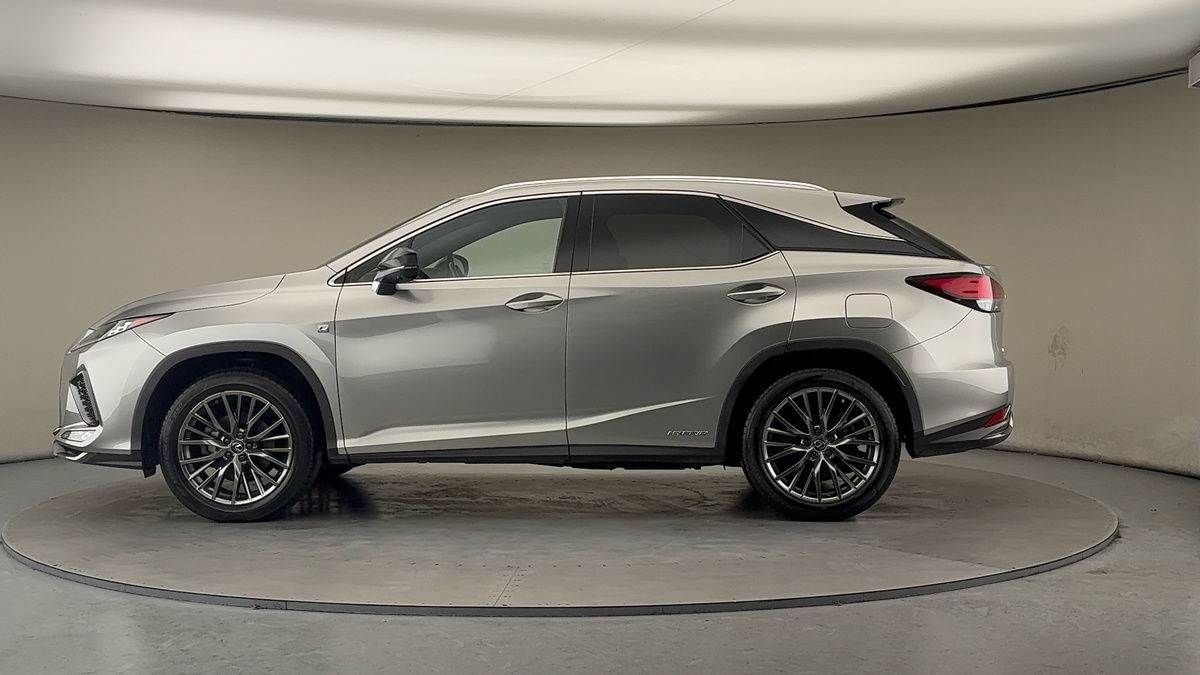 Lexus RX Image 15
