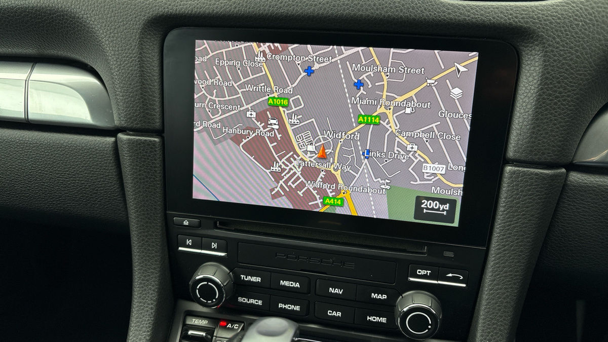 Porsche 718 Boxster Image 17