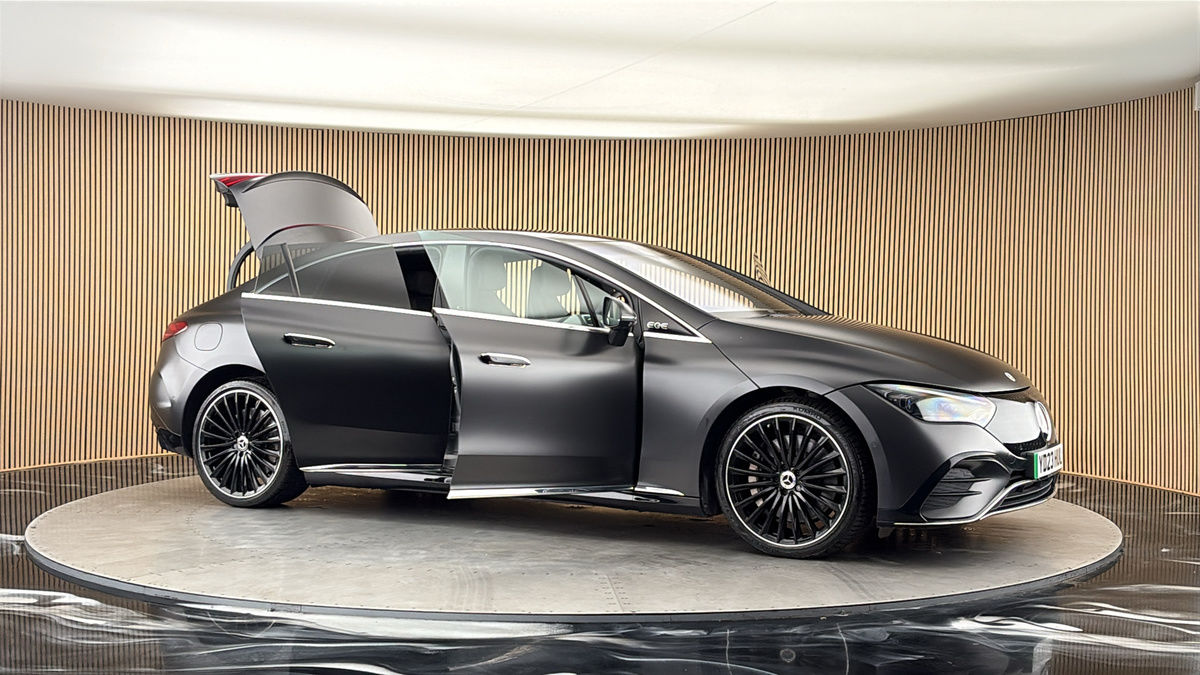 More views of Mercedes-Benz EQE