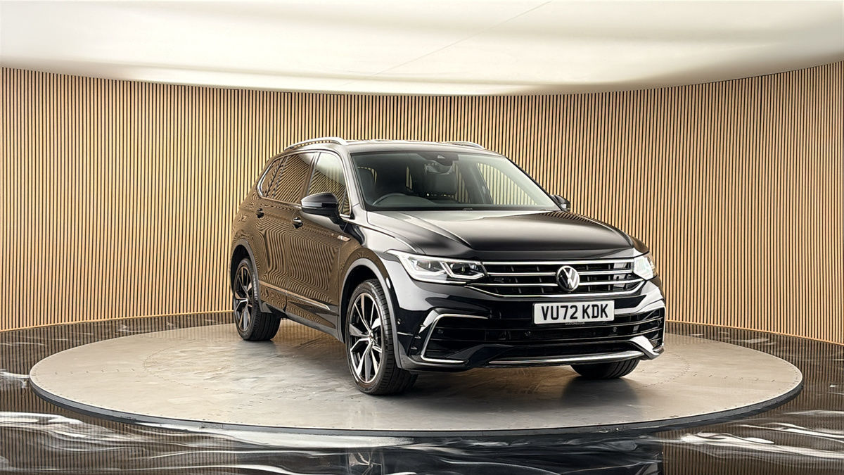 More views of Volkswagen Tiguan Allspace