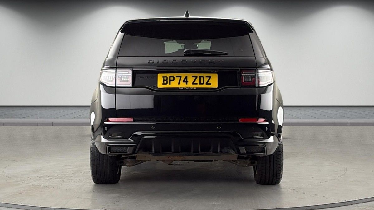 Land Rover Discovery Sport Image 4