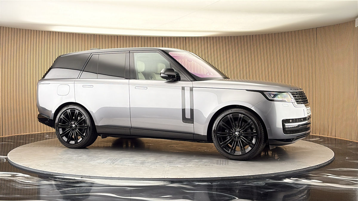More views of Land Rover Range Rover