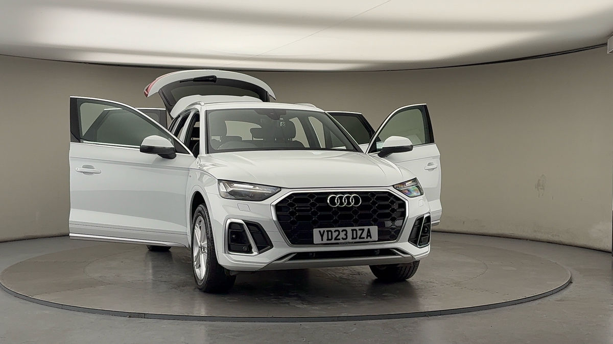 More views of Audi Q5