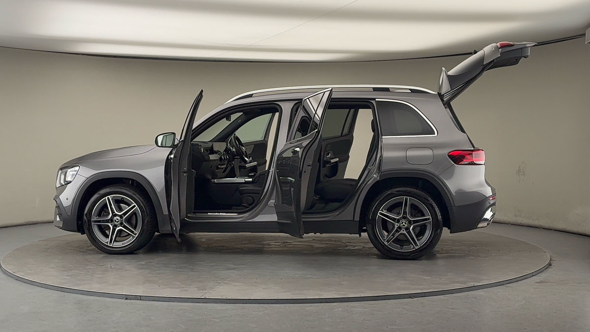 More views of Mercedes-Benz GLB